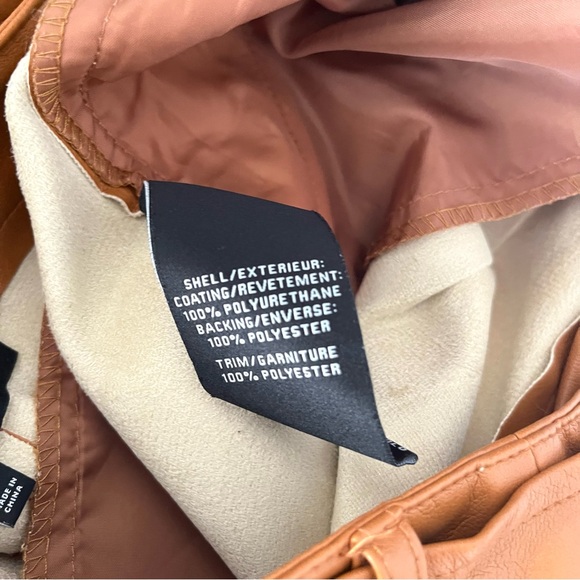 7 For All Mankind Faux Leather Wide Leg Pleated Pants Size Small - Picture 8 of 8